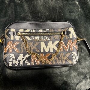Michael Kors Jet Set East West Crossbody